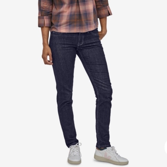 Patagonia 71% Organic Cotton Straight Jeans - 26 - Picture 3 of 17